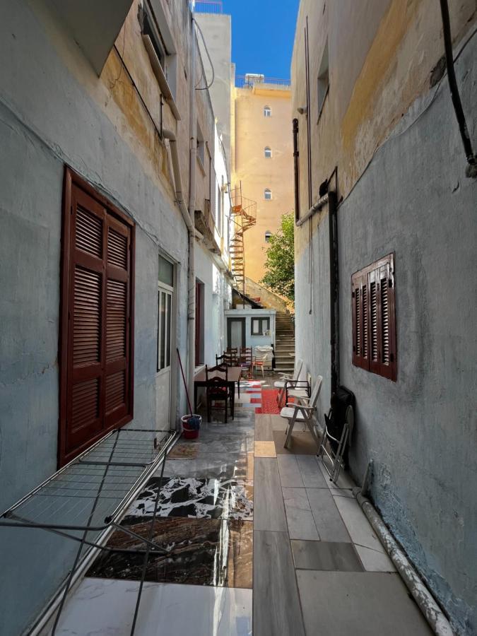Ngm . Home Piraeus Exterior photo